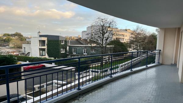 BORD EDRE T2 AVEC TERRASSE VUE SUR ERDRE,  
Nantes 44000