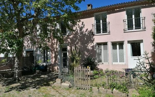 Maison à vendre    9 pièces • 207 m2 Sernhac