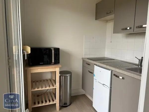 Appartement à louer 1 pièce 27.08m²