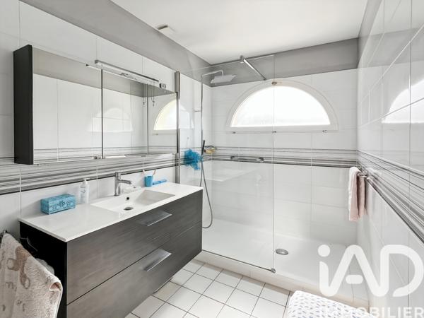 Maison à vendre 5 pièces 106 m² Pontault-Combault