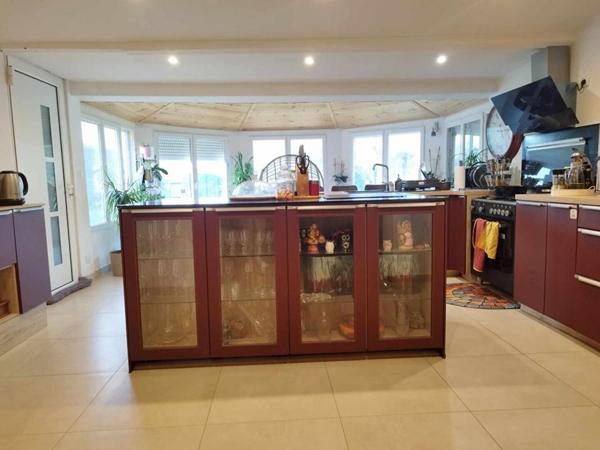 Maison Arles 9 pièce(s) 303 m2 SUR 1 hectare de parcelle