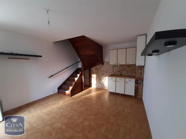 Appartement à louer 1 pièce 27.59m² Marignane (13700)