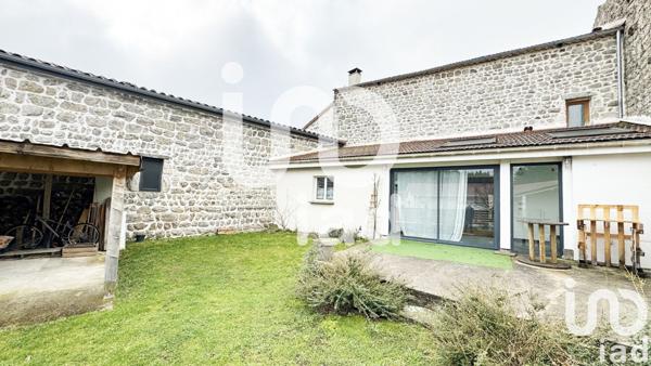 Maison de ville 5 pièces de 158 m² à Sainte-Sigolène (43600)