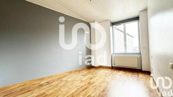 Maison de ville 5 pièces de 158 m² à Sainte-Sigolène (43600)