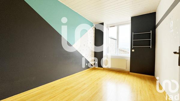 Maison de ville 5 pièces de 158 m² à Sainte-Sigolène (43600)