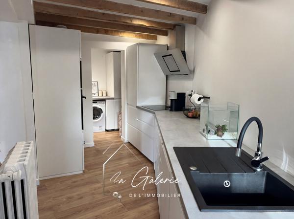 BATISSE DE 328 M2 DONT MAISON PLEINE DE CHARME + DEPENDANCES DE 240 M2 A CLAIX