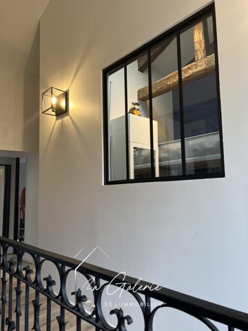 BATISSE DE 328 M2 DONT MAISON PLEINE DE CHARME + DEPENDANCES DE 240 M2 A CLAIX