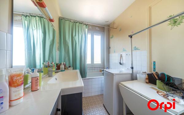 Appartement à vendre    3 pièces • 74,13 m2 Charnay-lès-Mâcon