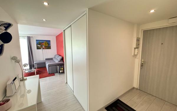 Appartement à vendre    3 pièces • 70,71 m2 Noisy-le-Grand