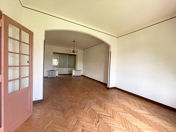 Maison à vendre à Mérignac Arlac, garage, terrain 2078m² divisible