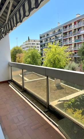 Boulogne-Billancourt (92100) Grand 3 pièces avec 2 balcons