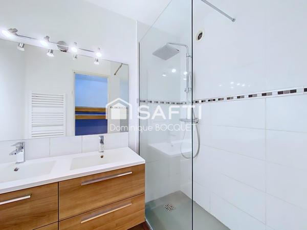 Studio + cabine 27 m2, exposé sud, balcon, ascenceur.