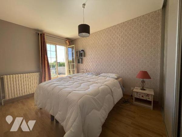 Maison de plain-pied entièrement rénovée à Moutiers-sous-Argenton.
Située au calme, la maison ...