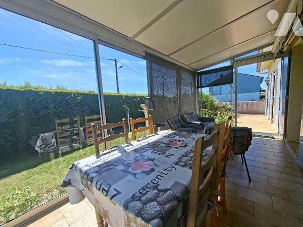 Maison de plain-pied entièrement rénovée à Moutiers-sous-Argenton.
Située au calme, la maison ...