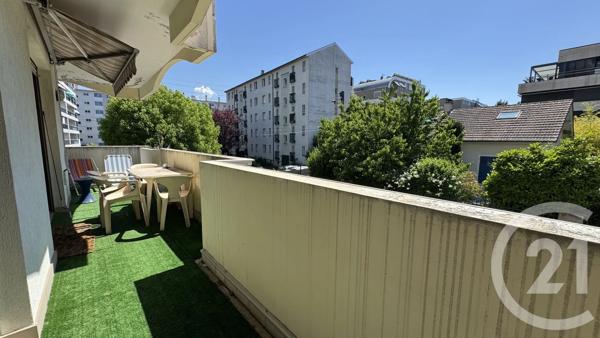 Appartement T4 à vendre  4 pièces - 114,82 m 2   POISY  - 74