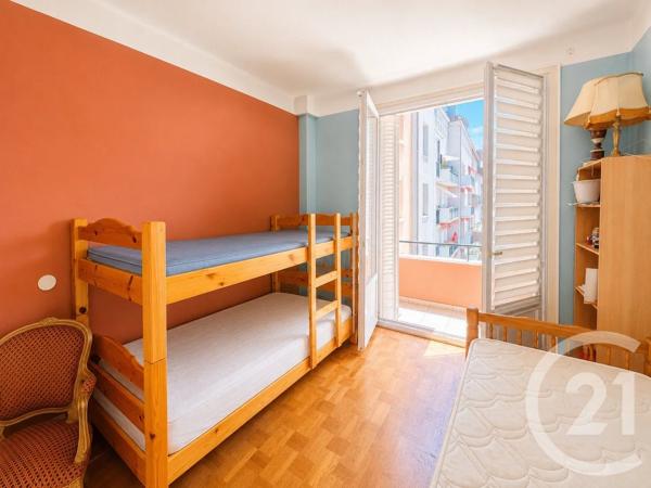 Appartement T4 à vendre  4 pièces - 114,82 m 2   POISY  - 74