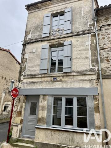 Location maison 6 pièces 95,5 m² Nontron