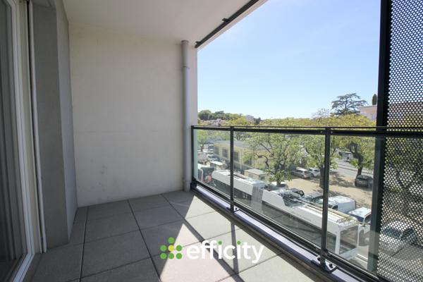 Appartement
         3 pièces
        - 62 m² Exclusivité 220 000 € *