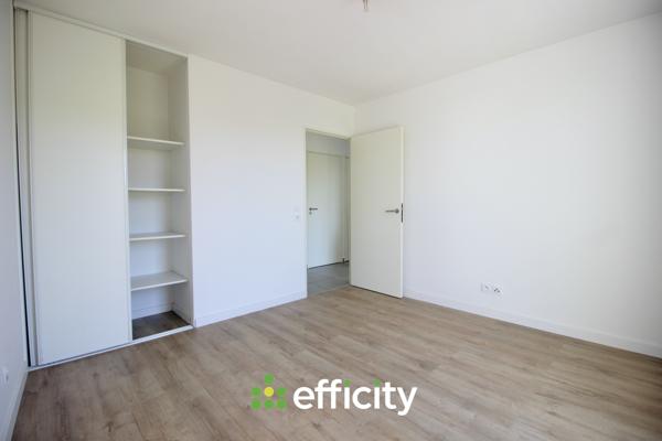 Appartement
         3 pièces
        - 62 m² Exclusivité 220 000 € *