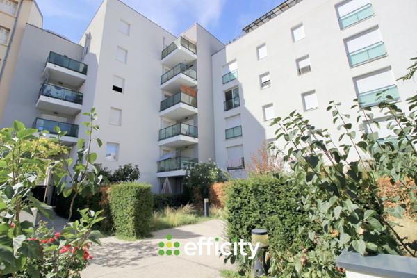 Appartement
         3 pièces
        - 62 m² Exclusivité 220 000 € *