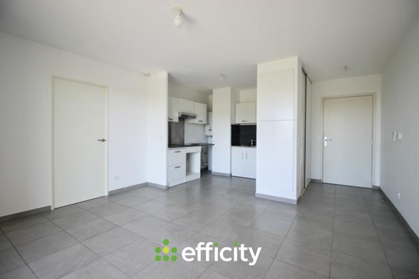 Appartement
         3 pièces
        - 62 m² Exclusivité 220 000 € *