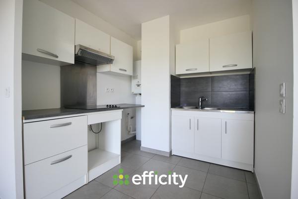 Appartement
         3 pièces
        - 62 m² Exclusivité 220 000 € *