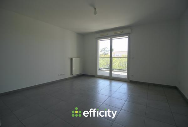 Appartement
         3 pièces
        - 62 m² Exclusivité 220 000 € *