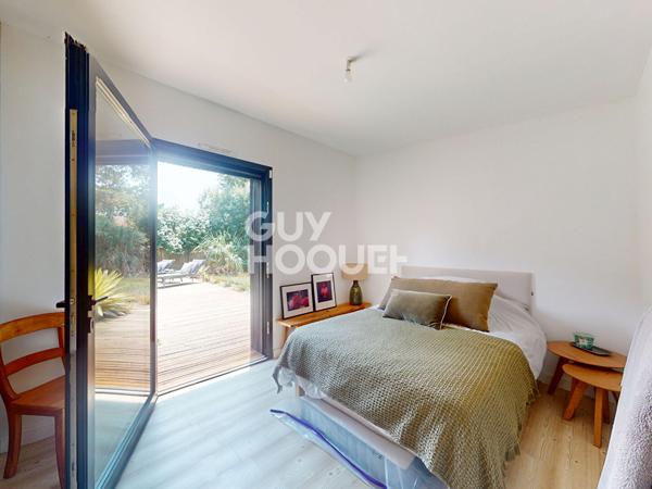 Villa d'architecte contemporaine avec piscine