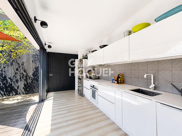 Villa d'architecte contemporaine avec piscine