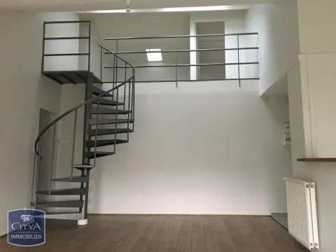 Appartement à louer 4 pièces 97.51m² Belval (08090)