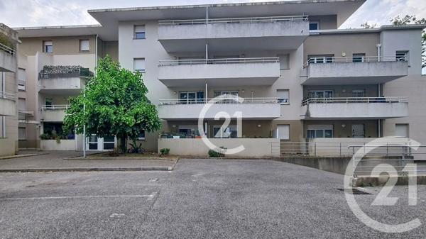 Appartement F4 à vendre  4 pièces - 89,79 m 2   ST MARTIN DE CRAU  - 13