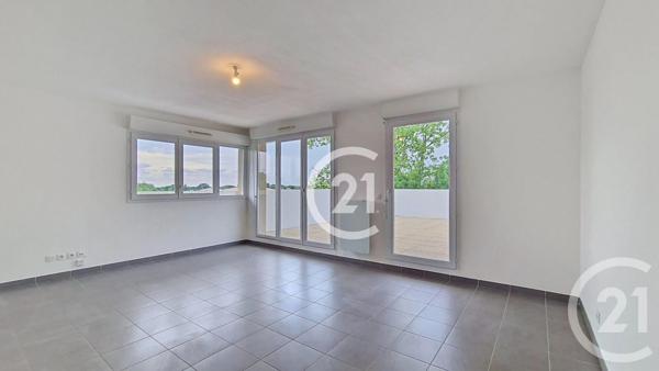 Appartement F4 à vendre  4 pièces - 89,79 m 2   ST MARTIN DE CRAU  - 13