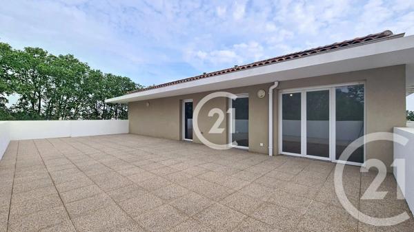 Appartement F4 à vendre  4 pièces - 89,79 m 2   ST MARTIN DE CRAU  - 13