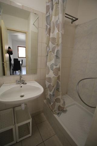 Location appartement près de MARIGNANE - 1 pièce(s) - 24 m² - 550 €/mois