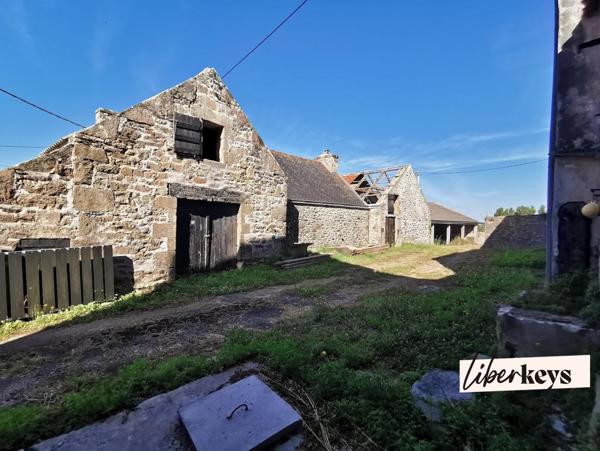 PLOUHINEC ENSEMBLE IMMOBILIER 2 MAISONS + DEPENDANCES