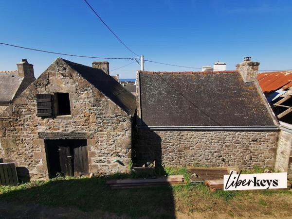 PLOUHINEC ENSEMBLE IMMOBILIER 2 MAISONS + DEPENDANCES