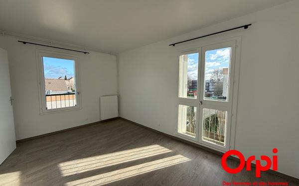 Appartement à vendre    2 pièces • 51,35 m2 Montigny-le-Bretonneux