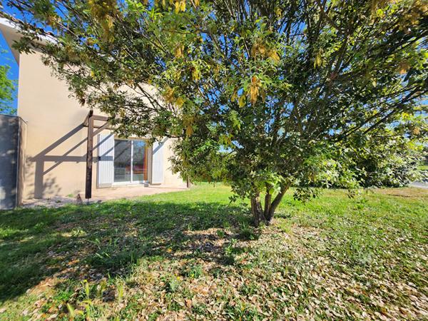 EXCLUSIVITE A SAINT SATURNIN LES AVIGNON - MAISON/APPARTEMENT A VENDRE EN RESIDENCE FERMEE SECURISEE AVEC TERRASSE + PARKING PRIVE