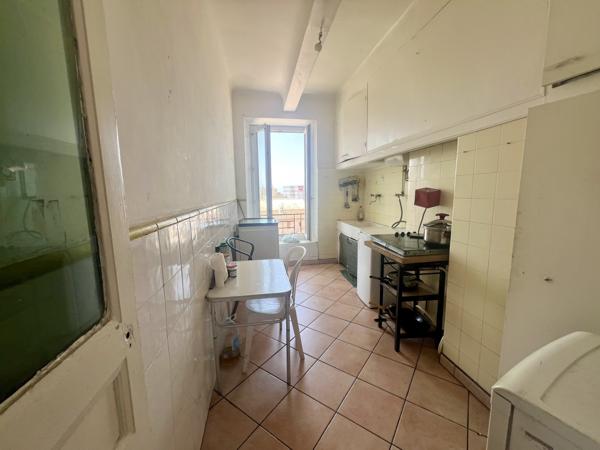 Appartement
         2 pièces
        - 44 m² 69 900 € *