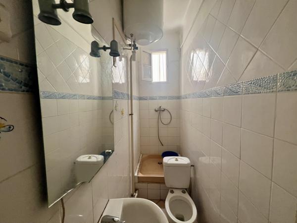 Appartement
         2 pièces
        - 44 m² 69 900 € *