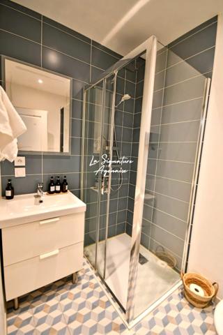À VENDRE – CONCEPT CLÉ EN MAIN : STUDIO & SPA PRIVATIF AU CŒUR D’AGEN