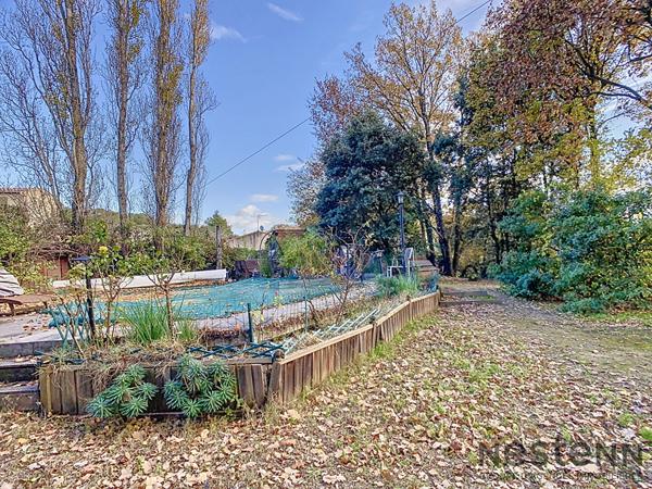 Maison Pourrieres 3 pièce(s) sur beau terrain avec piscine