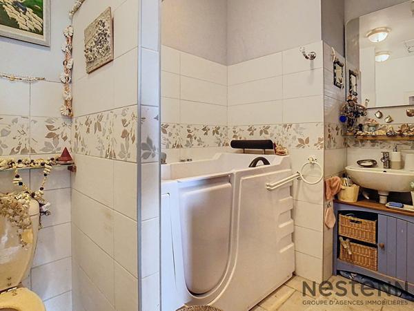 Maison Pourrieres 3 pièce(s) sur beau terrain avec piscine
