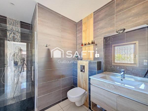 Maison de plain pied aux prestations modernes