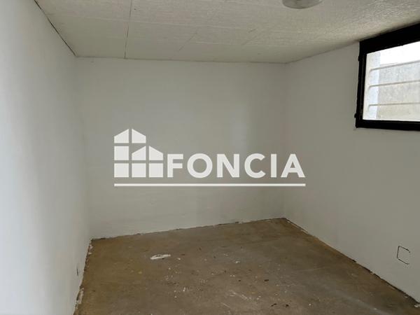 Location Maison 4 pièces 80 m² - 90 RUE DE LA FARANDOLE Six-fours 83140
