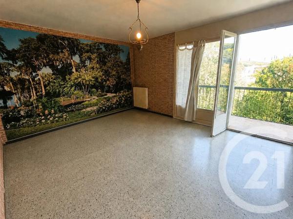 Appartement F4 à vendre  4 pièces - 88 m 2   LAVELANET  - 09