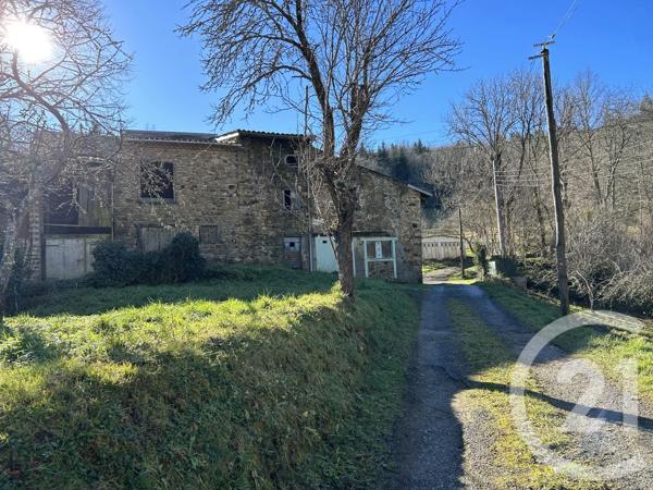 Appartement F4 à vendre  4 pièces - 88 m 2   LAVELANET  - 09