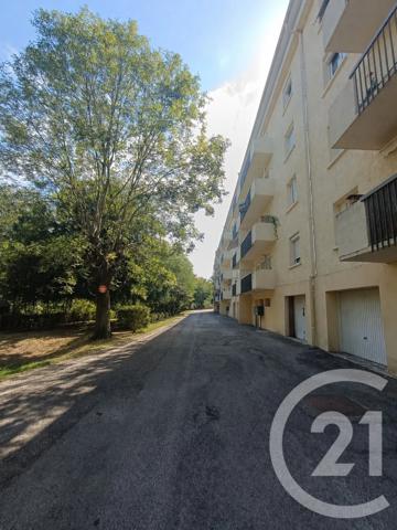Appartement F4 à vendre  4 pièces - 88 m 2   LAVELANET  - 09