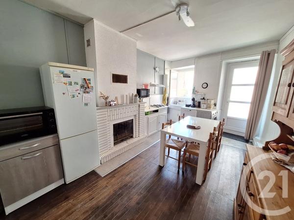 Appartement F4 à vendre  4 pièces - 88 m 2   LAVELANET  - 09