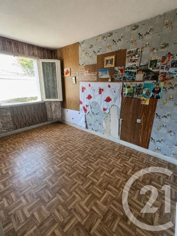 Appartement F4 à vendre  4 pièces - 88 m 2   LAVELANET  - 09